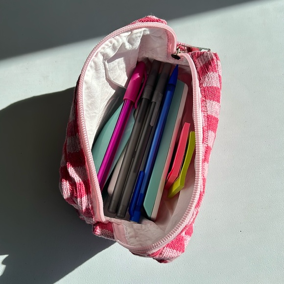 Pink Checkered Pouch - Picture 8 of 8